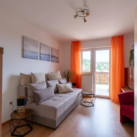 Sana - Privater Pool - Meerblick - Mediterranes Lebensgefuehl Сasa de vacaciones Klenovica