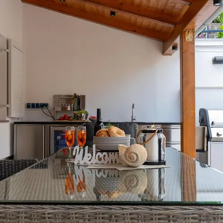 Sana - Privater Pool - Meerblick - Mediterranes Lebensgefuehl *